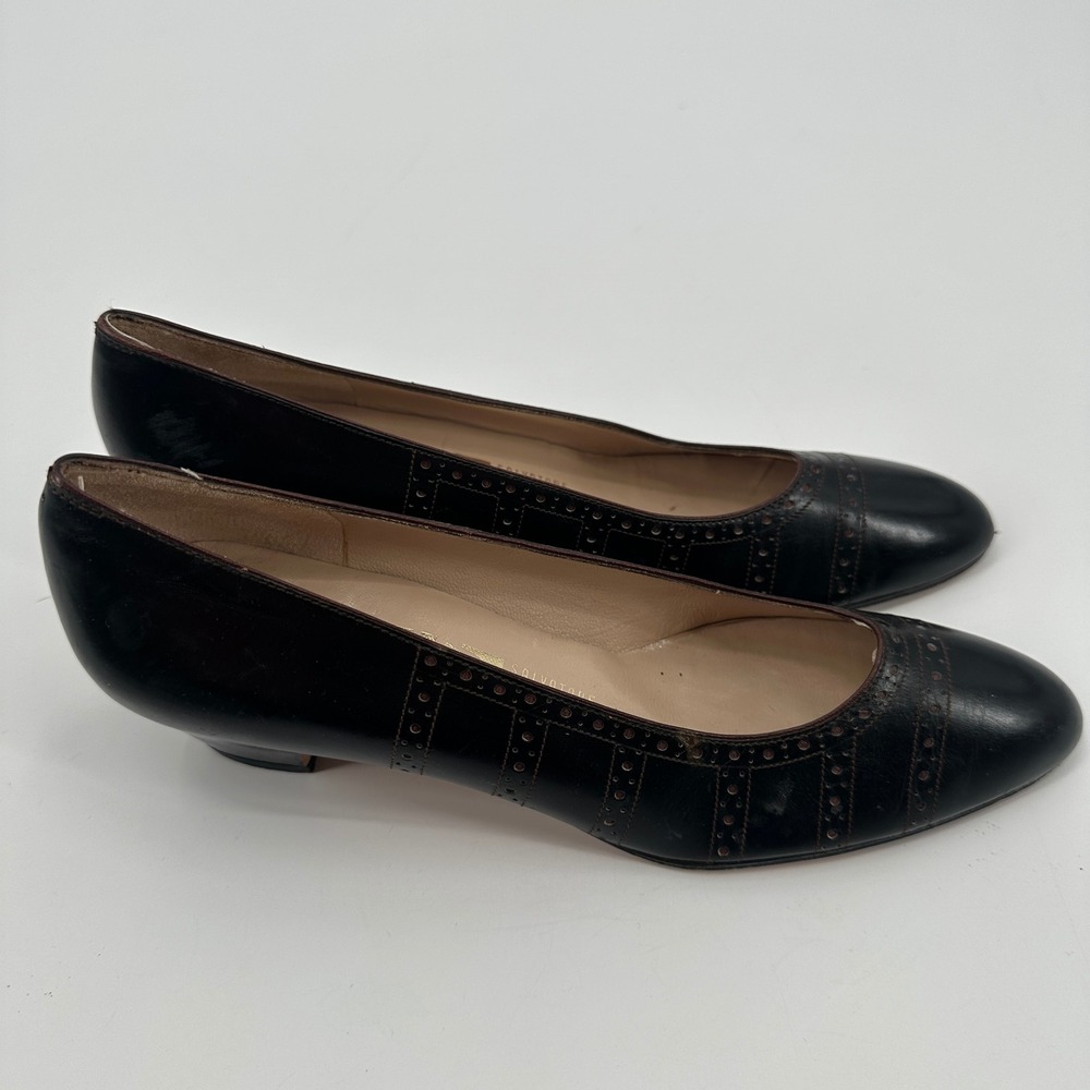Salvatore Ferragamo Black Leather Wingtip Block Heel Pumps Shoe Womens 7 1/2 AAA - Picture 4 of 7